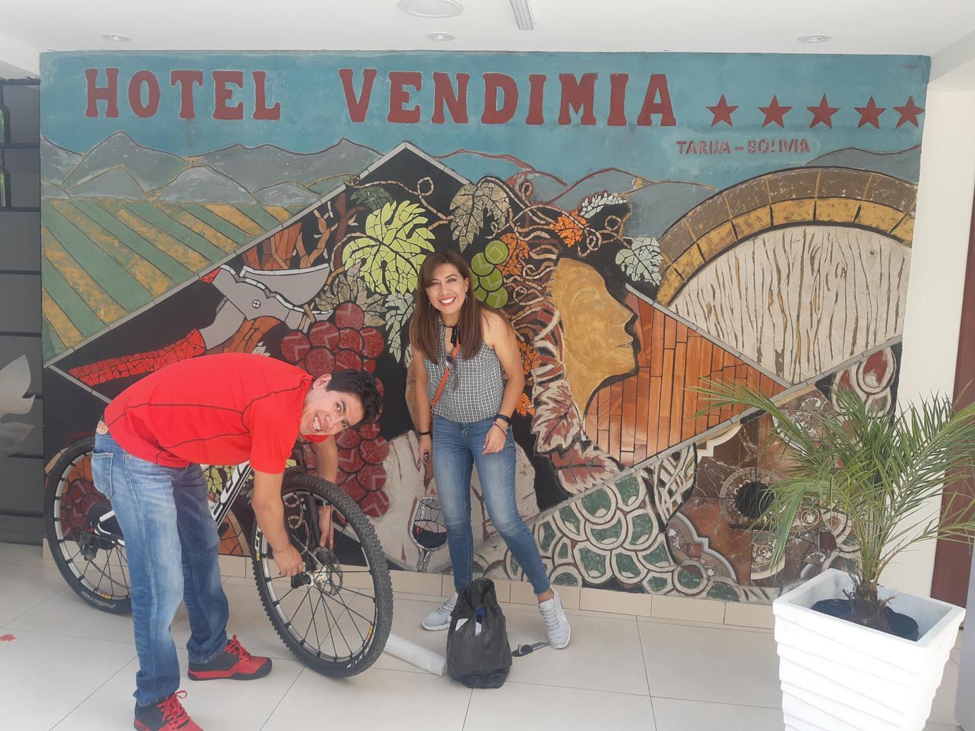 Hotel Boutique Vendimia Tarija Exteriör bild